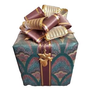 Pretti-Pak Music Wrapped Gift "How Great Thou Art"